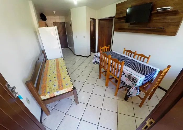 Apartamentos Tijolinhos Quadra Mar Bombas Bombinhas